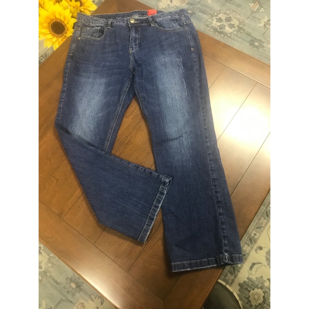 V‎ Christina Jeans Size 14 Women's Mid Rise Med Wash Straight 34x26